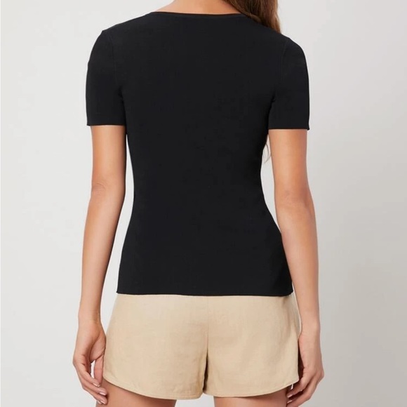 MOTIF outfit top and shorts - Picture 8 of 10